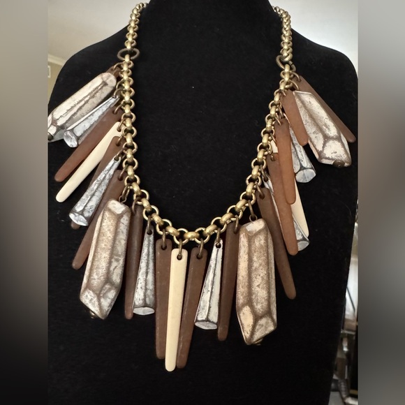 Alisha D statement necklace - Picture 3 of 6